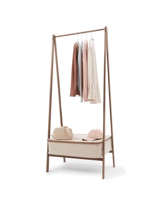 Rack de vêtements de noyer