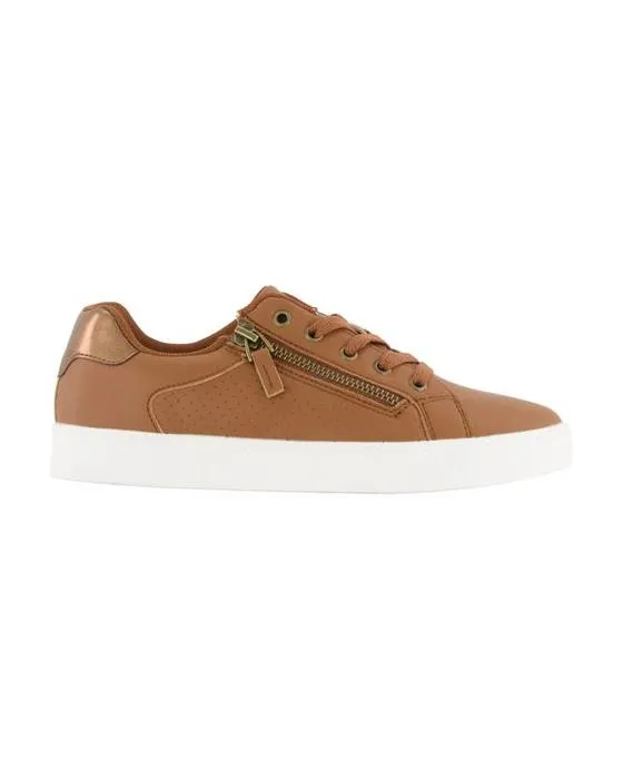 Sneakers perforés en lacets