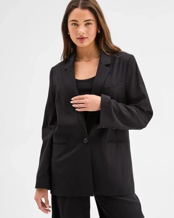 Lily aime les blazers surdimensionnés