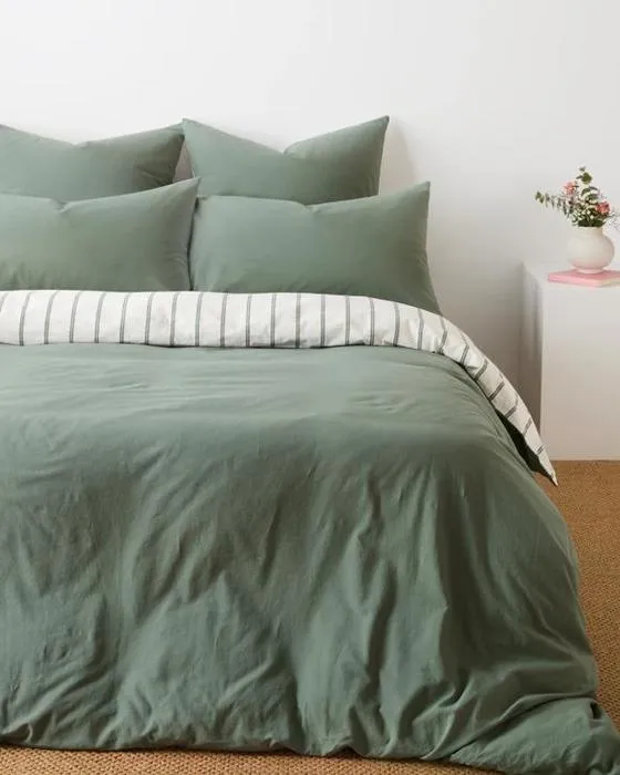 Ensemble de couverture de matelas à rayures de pierre d'Arlo - Super King Bed - Vert