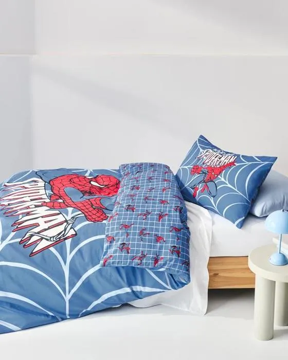 Disney Marvel L'incroyable ensemble de couverture de courtepointe araignée-homme inversé - lit double - bleu