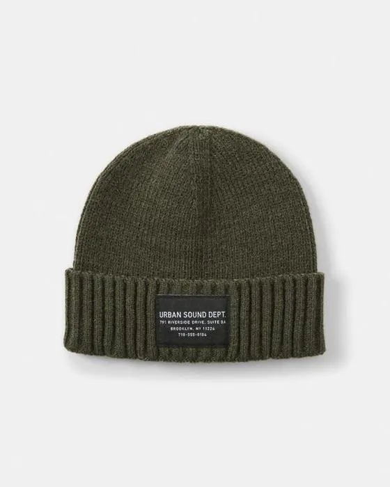 Bonnet à la poitrine