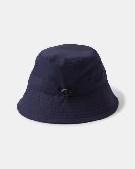 Chapeau de seau scolaire