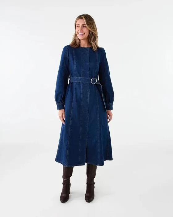 Robe de denim à manches longues ceinturée Midi