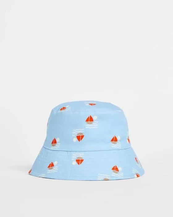 Ciblez le chapeau de seau bébé