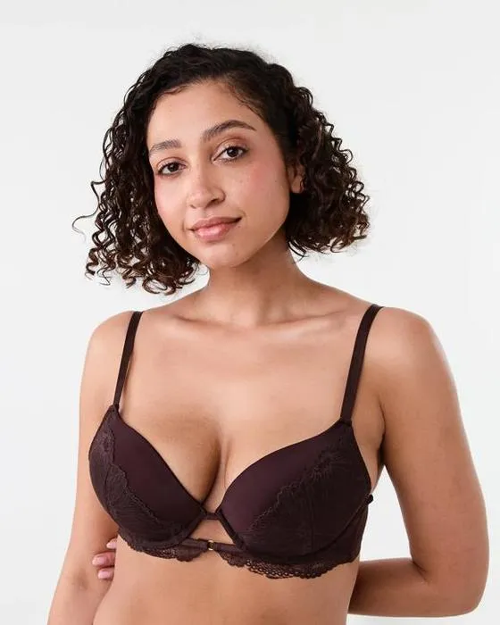 Soutien-gorge de mise à l'eau coordonné pour le satin et la dentelle